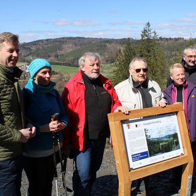 Bild vergr&ouml;&szlig;ern: 2026 PM 080 Einweihung Geopfad Eisenberg im Jahr 2025