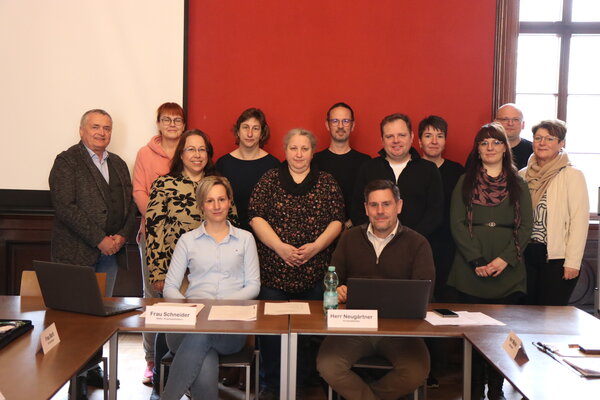 Bild vergr&ouml;&szlig;ern: Treffen kommunale Wahlleiter