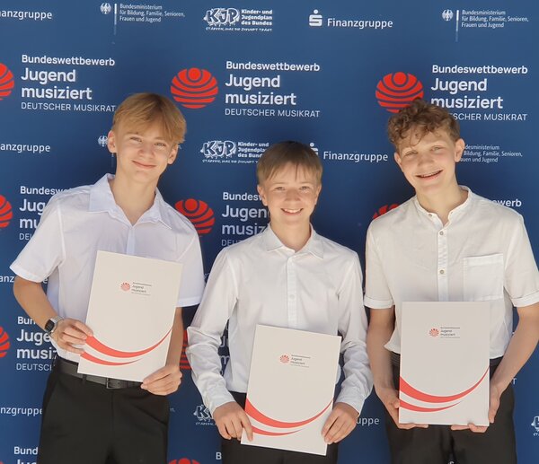 Bild vergr&ouml;&szlig;ern: Viakkorcello beim Bundeswettbewerb "Jugend musiziert". Foto: Kreismusikschule Saalfeld
