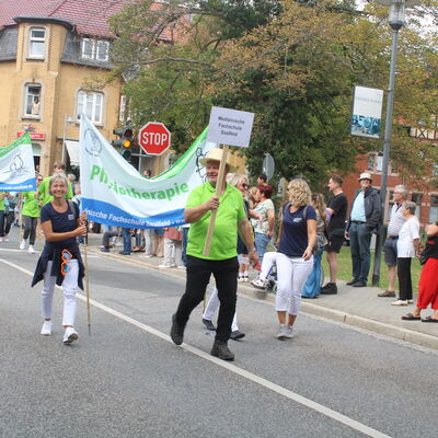 Bild vergr&ouml;&szlig;ern: 2026 PM 036 Festumzug 1
